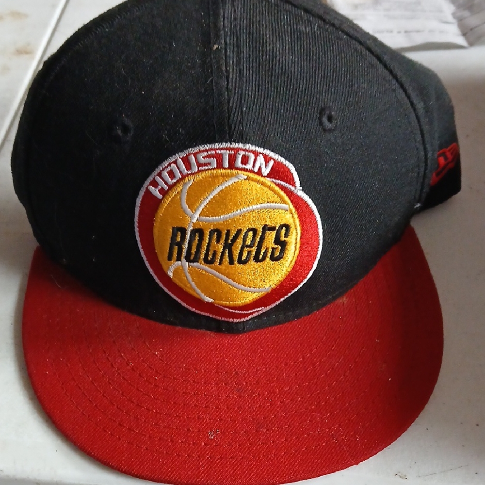 Houston Rockets Black and Red Cap VINTAGE